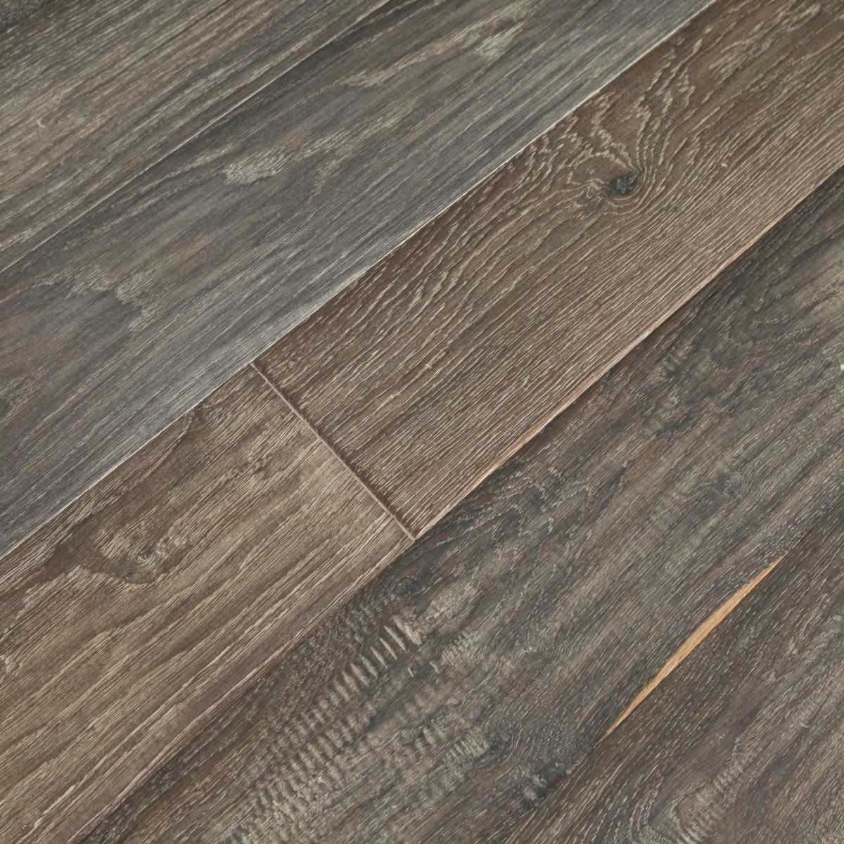 Traditional Oak Prefinished Hardwood Flooring