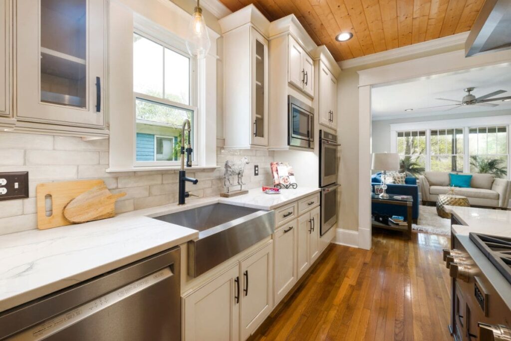 Hampton Bay vs Diamond NOW Cabinets - Which is Truly Better?